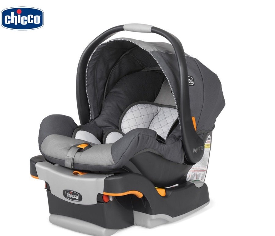 كوتة اطفال chicco مع قاعدة للسيارة