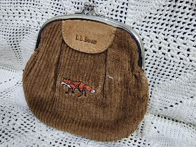 جزدان-قماش-بني