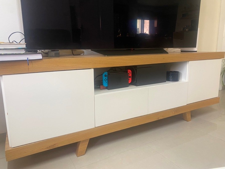 مزنون تلفزيون