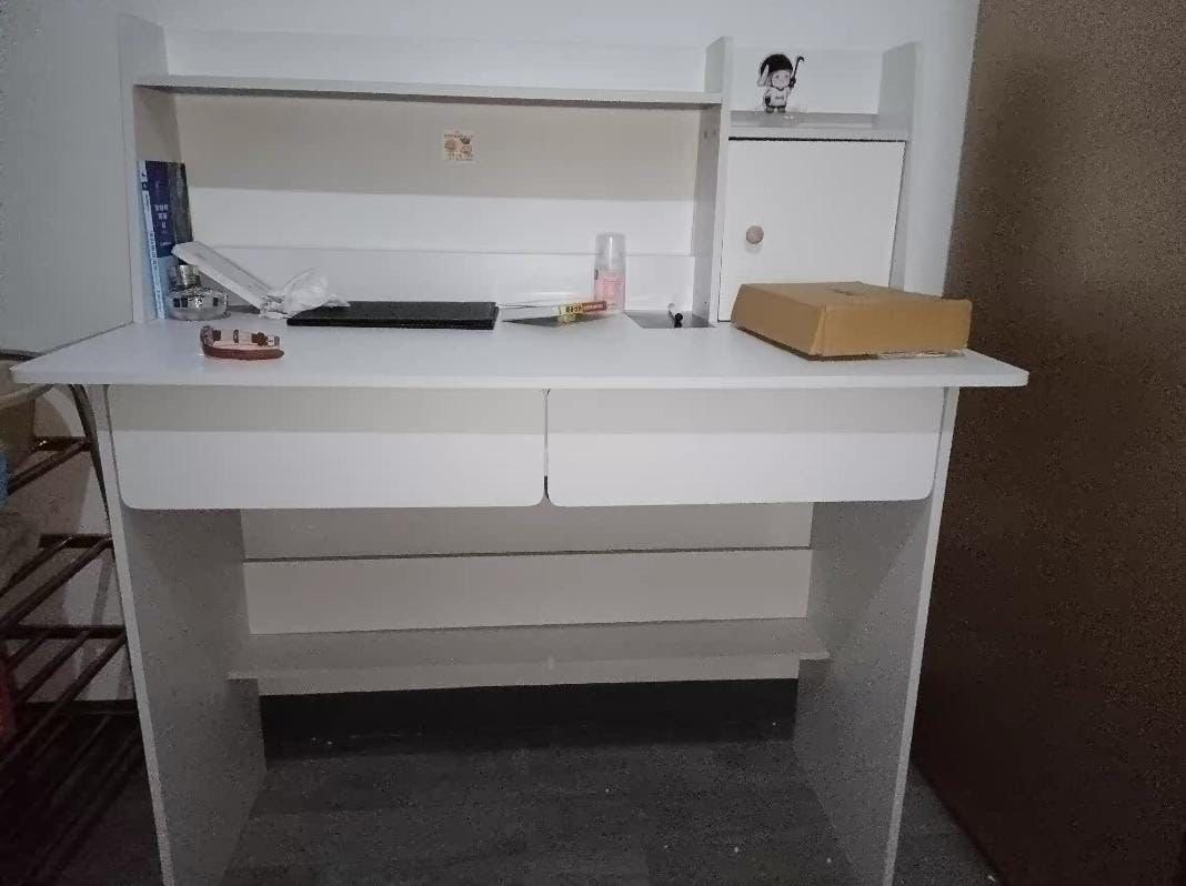 مكتب-دراسي-جديد