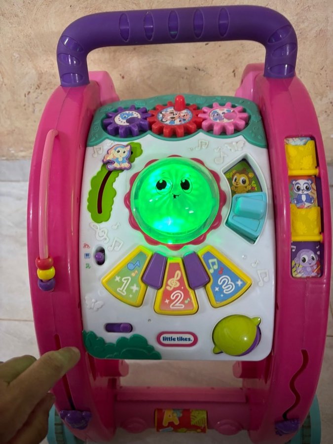 مشاية اطفال