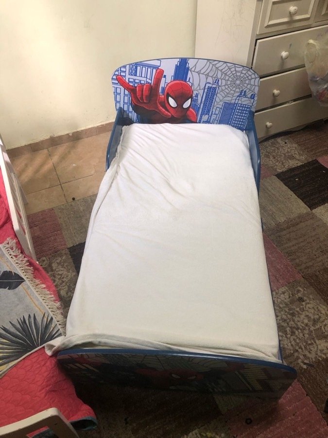 تخت سبدرمان مع فرشه