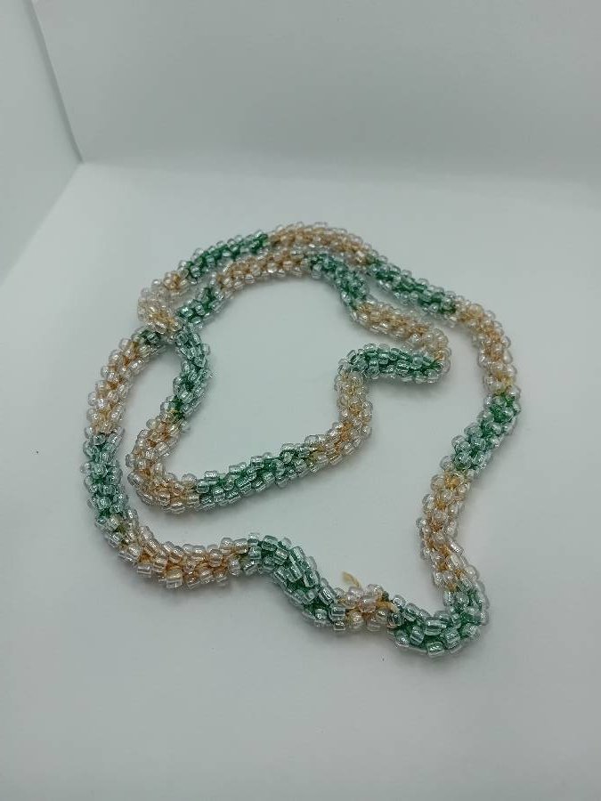 سنسال-خرز-مونس-ذهبي-وتكرواز