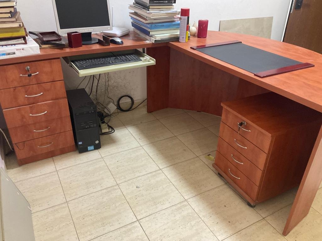 مكتب-مع-مساعد-قياس-180x80-cm