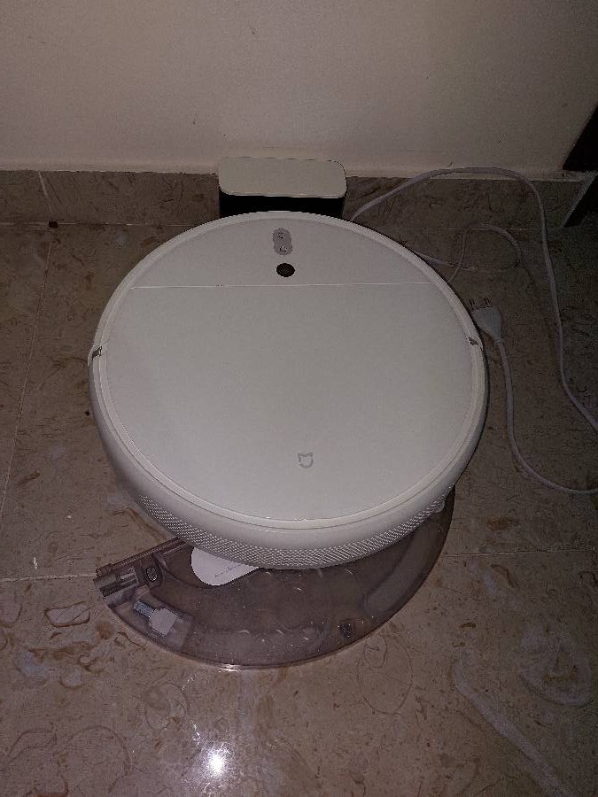 مكنسه ذكيه من ماركه mi
