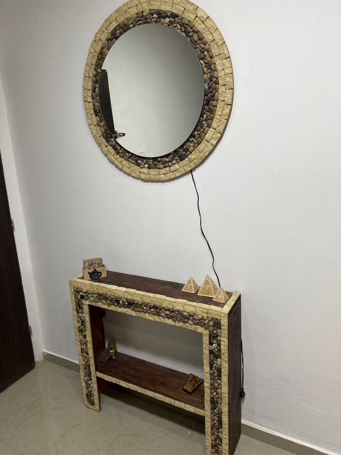 قنصل-مع-مراي