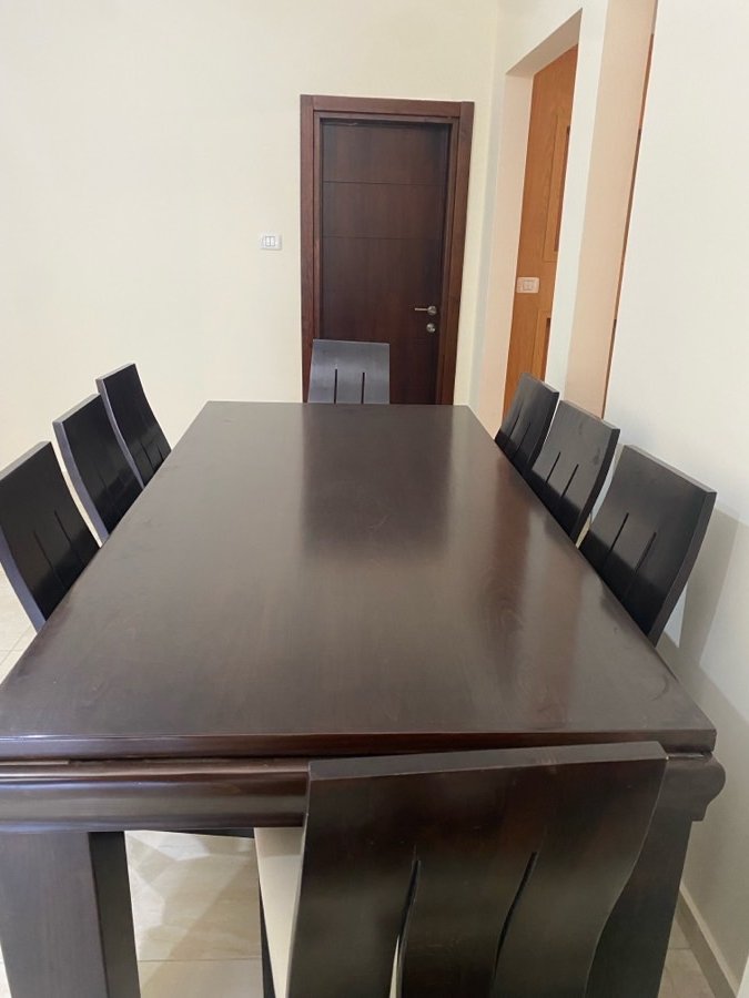 طاولة-سفرة-و٨-كراسي-خشب-زان-تفصيل-محلي