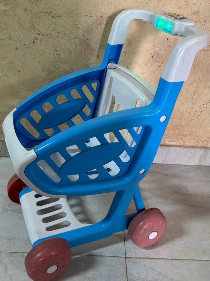 عربه تسوق للاطفال