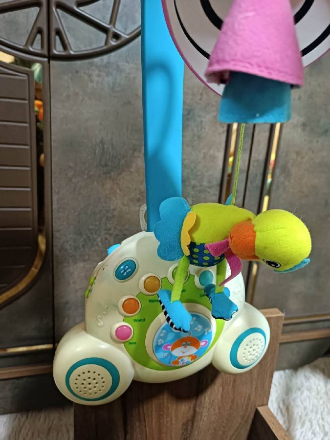 تعليقة-للسرير