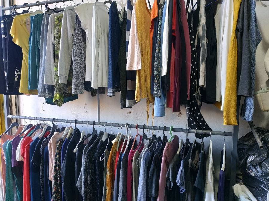 ملابس-ستاتي..بلايز..بلاطين...شرتات....