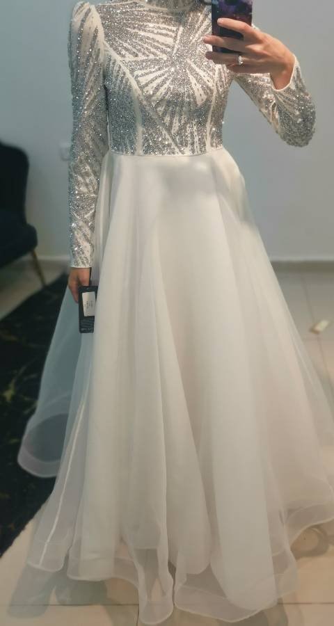 فستان-ابيض-فخم