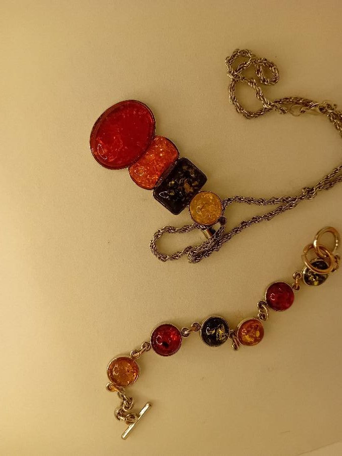 طقم-احجار-ملونه-سنسال-واسوارة