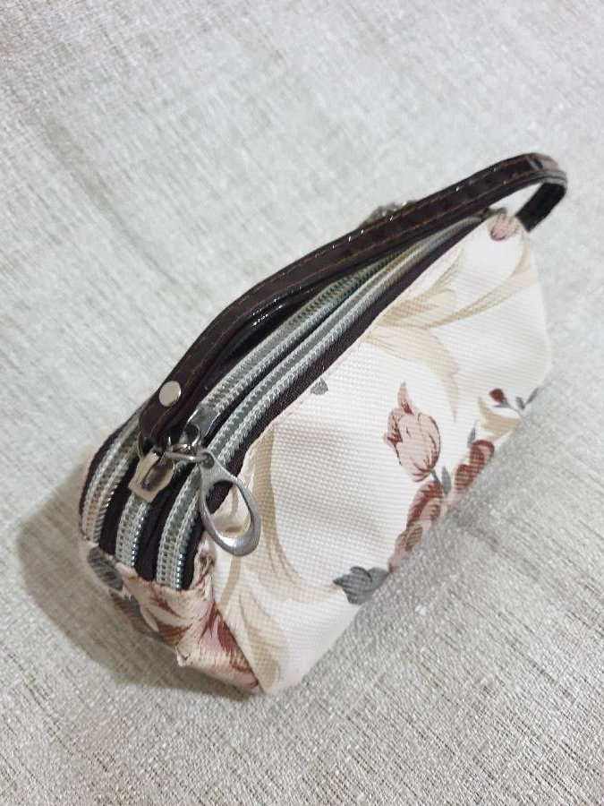 جزدان-مكياج