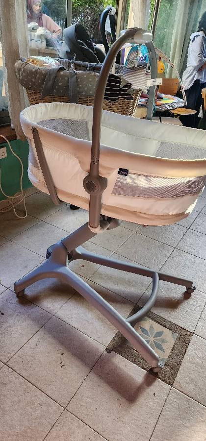 مهد وسرير بيبي ماركة تشيكو chicco